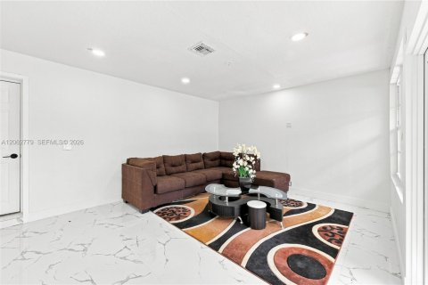 Villa ou maison à vendre à Palm Beach, Floride: 4 chambres, 251.02 m2 № 2254271 - photo 14