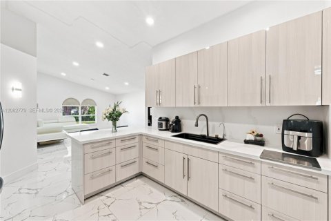 Villa ou maison à vendre à Palm Beach, Floride: 4 chambres, 251.02 m2 № 2254271 - photo 6
