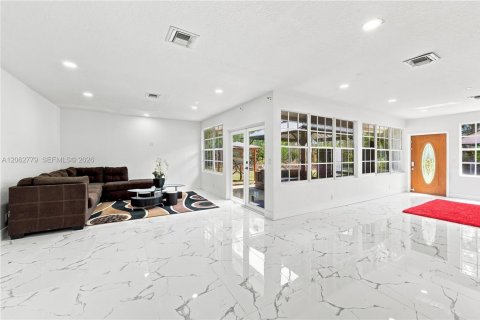 Villa ou maison à vendre à Palm Beach, Floride: 4 chambres, 251.02 m2 № 2254271 - photo 13