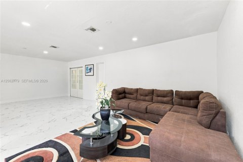 Villa ou maison à vendre à Palm Beach, Floride: 4 chambres, 251.02 m2 № 2254271 - photo 15