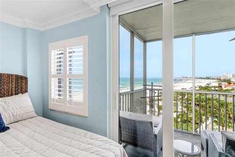 Condo in Sarasota, Florida, 2 bedrooms № 2101904 - photo 24