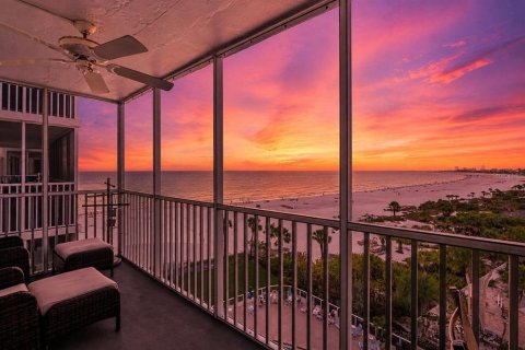 Condo in Sarasota, Florida, 2 bedrooms № 2101904 - photo 5