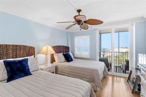 Condo in Sarasota, Florida, 2 bedrooms № 2101904 - photo 23