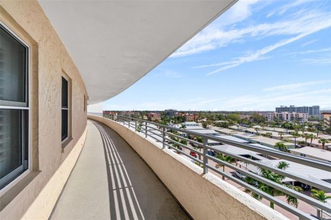 Condo in Sarasota, Florida, 2 bedrooms № 2101904 - photo 27
