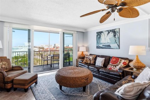 Condo in Sarasota, Florida, 2 bedrooms № 2101904 - photo 14