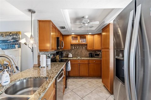 Condo in Sarasota, Florida, 2 bedrooms № 2101904 - photo 6