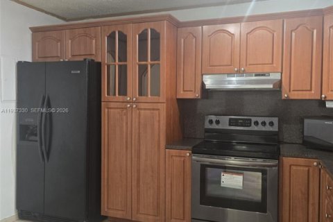 Townhouse in Miami, Florida 2 bedrooms, 125.05 sq.m. № 1995177 - photo 8