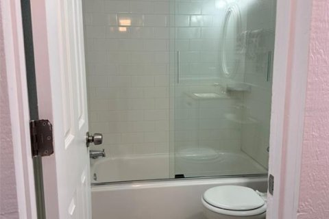 House in Hernando Beach, Florida 2 bedrooms, 138.05 sq.m. № 1636101 - photo 16