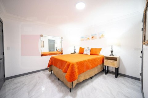 Casa en venta en Clearwater, Florida, 3 dormitorios, 225.75 m2 № 1898922 - foto 12