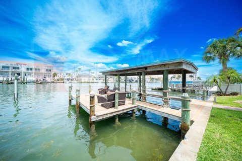 Casa en venta en Clearwater, Florida, 3 dormitorios, 225.75 m2 № 1898922 - foto 5