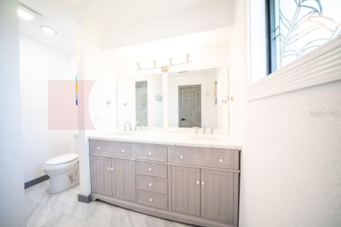 Casa en venta en Clearwater, Florida, 3 dormitorios, 225.75 m2 № 1898922 - foto 14
