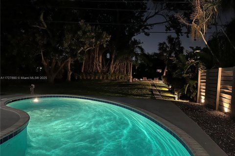 House in Wilton Manors, Florida 3 bedrooms, 123.1 sq.m. № 1709344 - photo 16