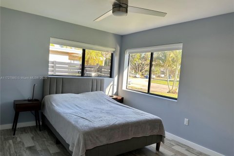 House in Wilton Manors, Florida 3 bedrooms, 123.1 sq.m. № 1709344 - photo 28