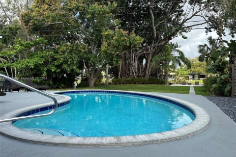 House in Wilton Manors, Florida 3 bedrooms, 123.1 sq.m. № 1709344 - photo 6