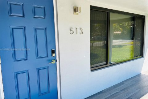 House in Wilton Manors, Florida 3 bedrooms, 123.1 sq.m. № 1709344 - photo 3