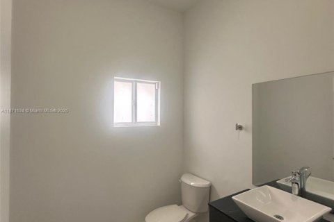 Casa en venta en Fort Lauderdale, Florida, 4 dormitorios, 154.78 m2 № 2054856 - foto 16