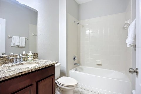 House in Riverview, Florida 5 bedrooms, 309.18 sq.m. № 1843012 - photo 30