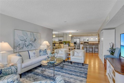 Condo in Clearwater, Florida, 2 bedrooms  № 1630081 - photo 9