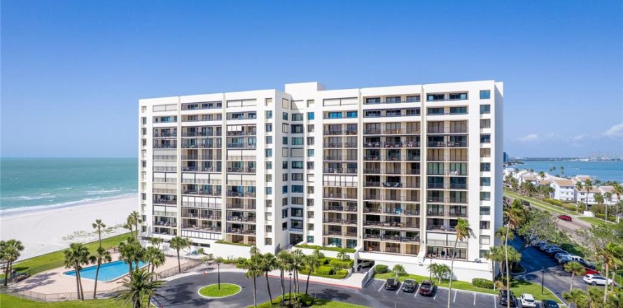 Condo in Clearwater, Florida, 2 bedrooms № 1630081