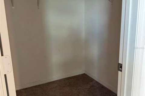 Townhouse in Tampa, Florida 3 bedrooms, 172.8 sq.m. № 2384114 - photo 17