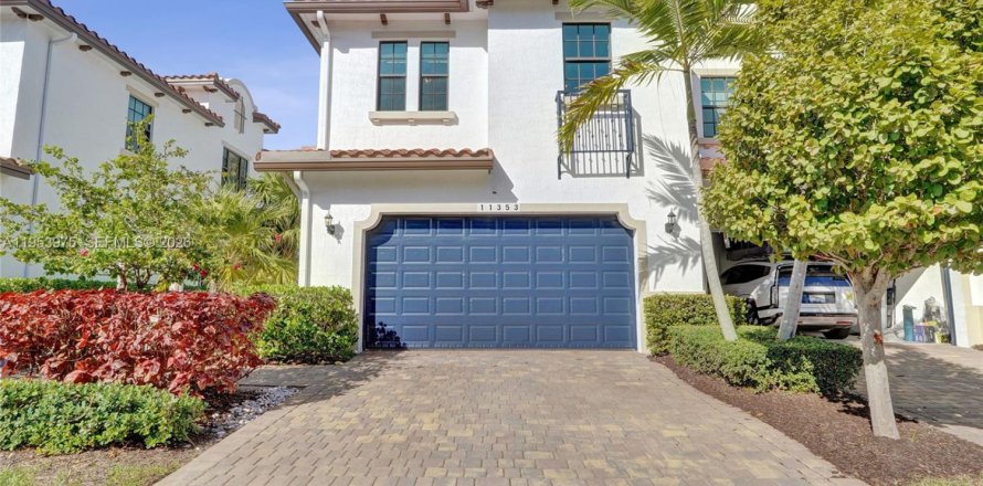 Adosado en Pembroke Pines, Florida 3 dormitorios, 208.66 m2 № 2009531