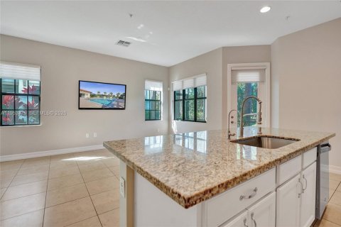 Adosado en venta en Pembroke Pines, Florida, 3 dormitorios, 208.66 m2 № 2009531 - foto 15