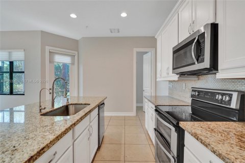 Adosado en venta en Pembroke Pines, Florida, 3 dormitorios, 208.66 m2 № 2009531 - foto 17
