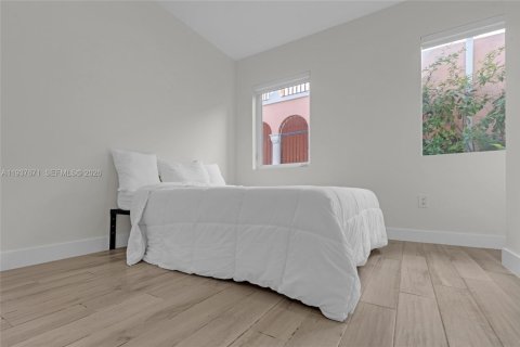 Copropriété à vendre à Miami Beach, Floride: 2 chambres, 62.34 m2 № 1995407 - photo 24