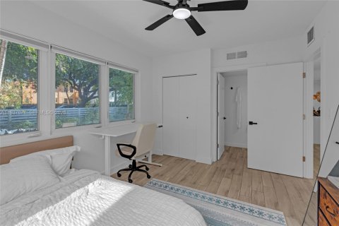 Copropriété à vendre à Miami Beach, Floride: 2 chambres, 62.34 m2 № 1995407 - photo 20