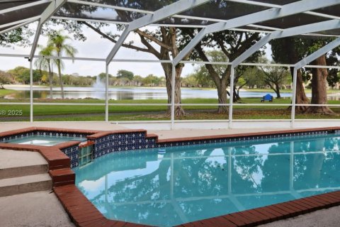 Villa ou maison à louer à Miami, Floride: 4 chambres, 268.02 m2 № 1852310 - photo 15