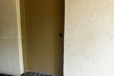 Condominio en venta en Miami, Florida, 1 dormitorio, 81.29 m2 № 2006297 - foto 7