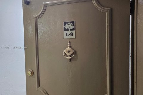 Condominio en venta en Miami, Florida, 1 dormitorio, 81.29 m2 № 2006297 - foto 2