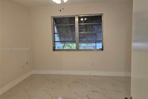 Condominio en venta en Miami, Florida, 1 dormitorio, 81.29 m2 № 2006297 - foto 5