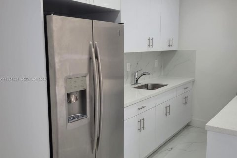 Condominio en venta en Miami, Florida, 1 dormitorio, 81.29 m2 № 2006297 - foto 25