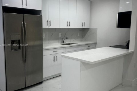 Condominio en venta en Miami, Florida, 1 dormitorio, 81.29 m2 № 2006297 - foto 27