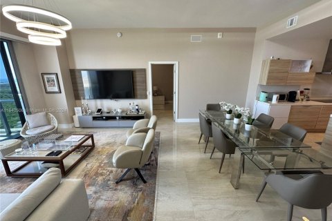 Condo in North Miami Beach, Florida, 3 bedrooms  № 1316606 - photo 21