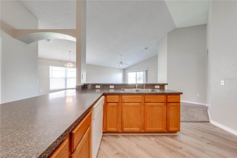 House in Kissimmee, Florida 3 bedrooms, 168.71 sq.m. № 2277942 - photo 15