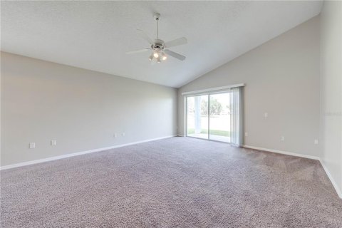 House in Kissimmee, Florida 3 bedrooms, 168.71 sq.m. № 2277942 - photo 6
