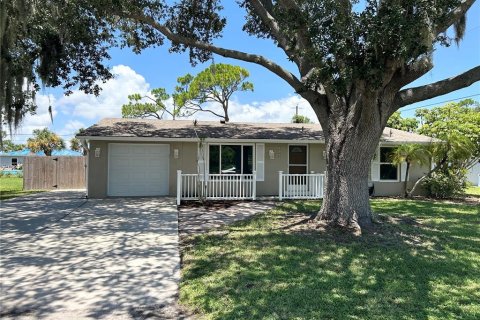 Villa ou maison à Port Charlotte, Floride 2 chambres, 119.29 m2 № 2200253