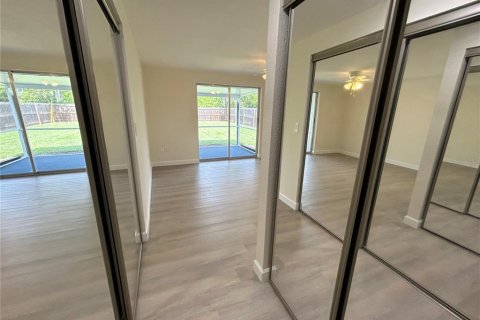Villa ou maison à vendre à Port Charlotte, Floride: 2 chambres, 119.29 m2 № 2200253 - photo 18