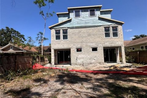 Adosado en venta en Tampa, Florida, 4 dormitorios, 217.11 m2 № 1649459 - foto 10
