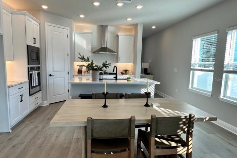 Adosado en venta en Tampa, Florida, 4 dormitorios, 217.11 m2 № 1649459 - foto 14