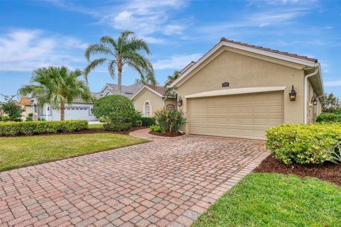 House in North Port, Florida 3 bedrooms, 189.8 sq.m. № 1556940 - photo 8