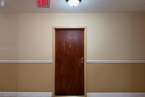 Снять в аренду кондоминиум в Майами, Флорида 2 спальни, 74.97м2, № 2003921 - фото 10