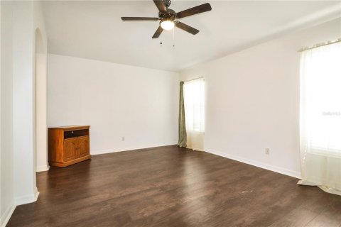 Villa ou maison à vendre à Leesburg, Floride: 3 chambres, 154.03 m2 № 1542108 - photo 10
