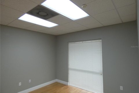 Commercial property in Sarasota, Florida № 2151144 - photo 7