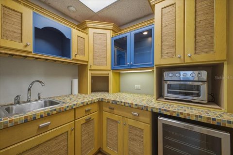 Commercial property in Sarasota, Florida № 2151144 - photo 14