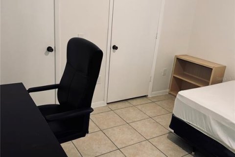 Copropriété à louer à Gainesville, Floride: 4 chambres, 121.89 m2 № 2405618 - photo 7