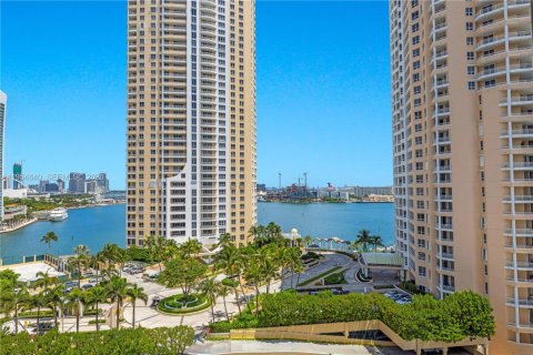 Copropriété à louer à Miami, Floride: 1 chambre, 60.39 m2 № 2010926 - photo 6