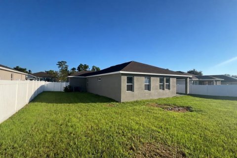 Villa ou maison à vendre à Orange City, Floride: 3 chambres, 187.85 m2 № 2415108 - photo 4